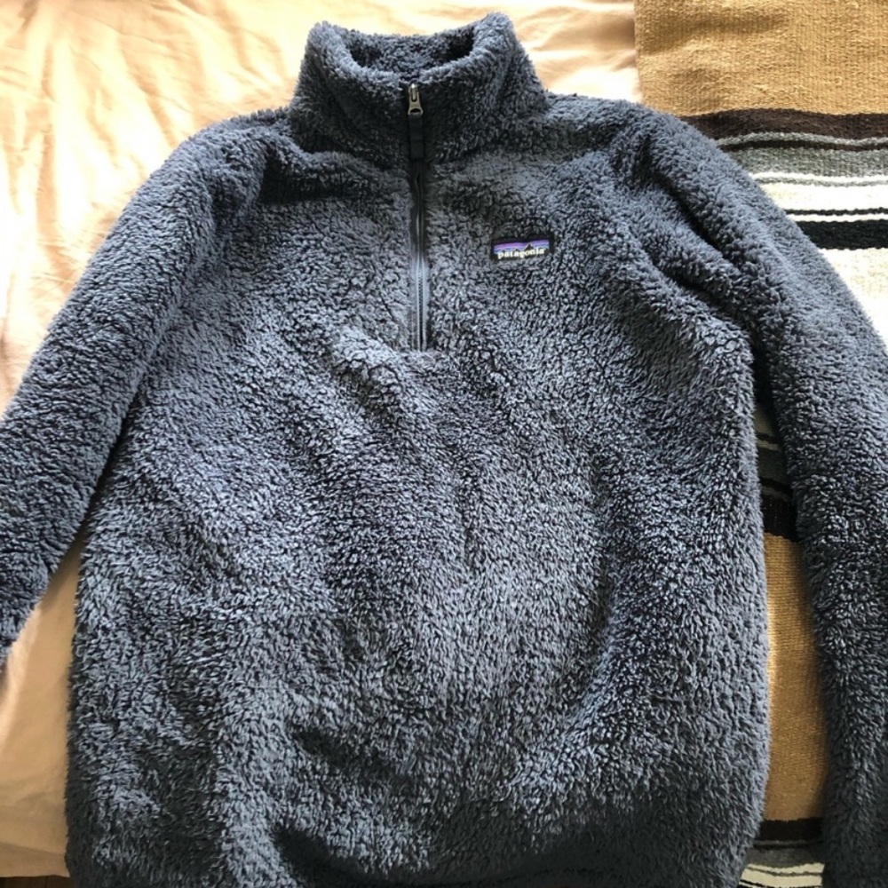 Patagonia fuzzy quarter zip up